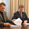 Podpisanie umowy na budowę żłobka