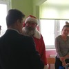 Mikołaj z burmistrzem odwiedzili najmłodszych pacjentów PCZ