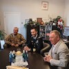 Wizyta włoskiego kontyngentu u burmistrza