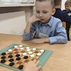 Międzyprzedszkolny turniej gry w warcaby w Przedszkolu nr 8