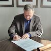 Montaż kapsuły czasu na Ratuszu Staromiejskim