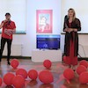 Lady in Red w Galerii Nova