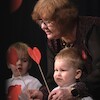 Przedstawienie przedszkolaków z Czerwonego Kapturka