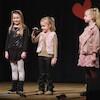 Przedstawienie przedszkolaków z Czerwonego Kapturka
