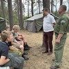 Burmistrz odwiedził harcerzy przebywających w Lipuszu