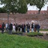 Uczniowie malborskich szkół zazieleniają bulwar im. Macieja Kilarskiego