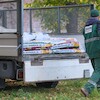 Uczniowie malborskich szkół zazieleniają bulwar im. Macieja Kilarskiego
