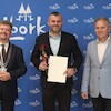 Nagrody Burmistrza dla wyróżnionych dyrektorów i nauczycieli