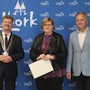 Nagrody Burmistrza dla wyróżnionych dyrektorów i nauczycieli